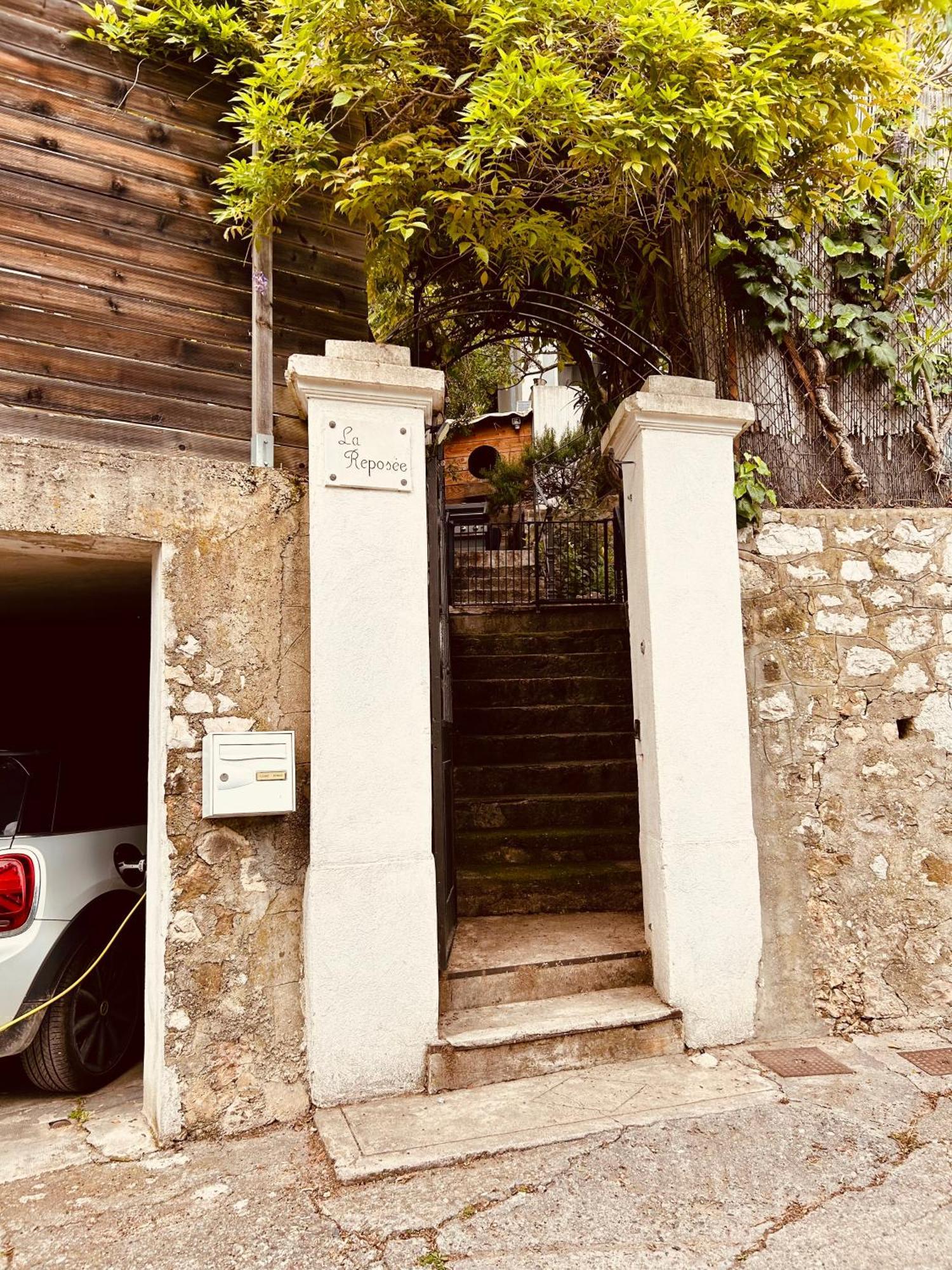 La Reposee, Bas De Villa En Plein Coeur De Vence Exteriör bild